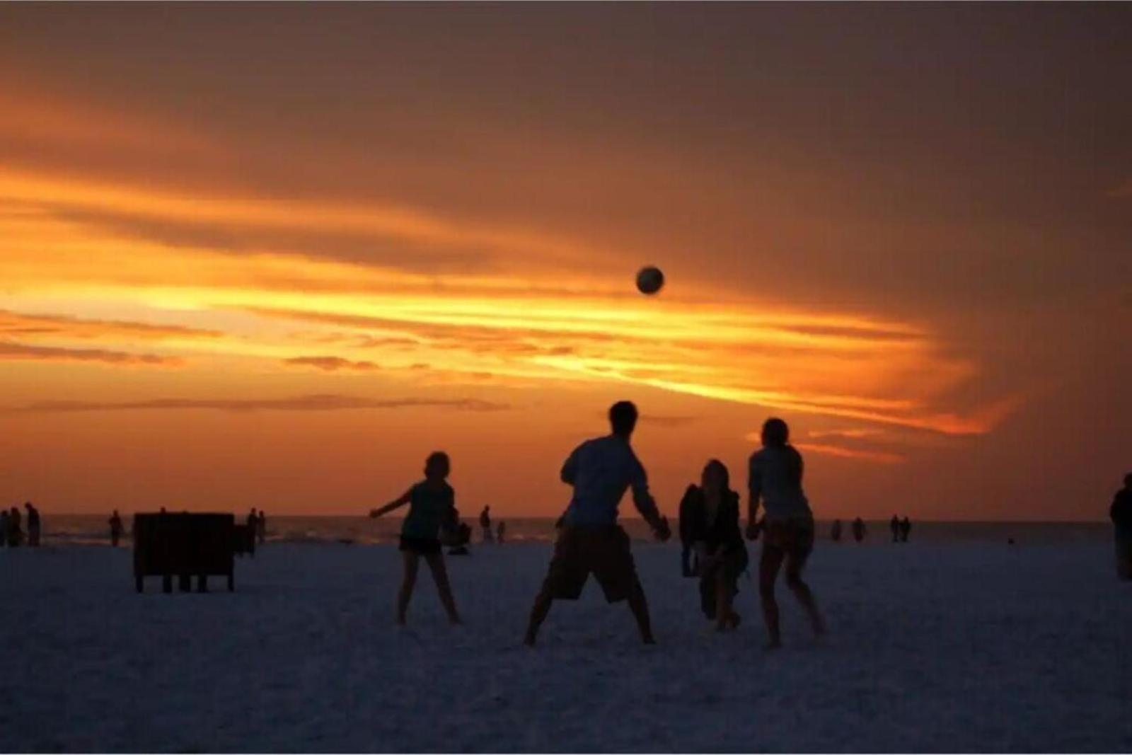 Beachfront Getaway In Siesta Key Esterno foto