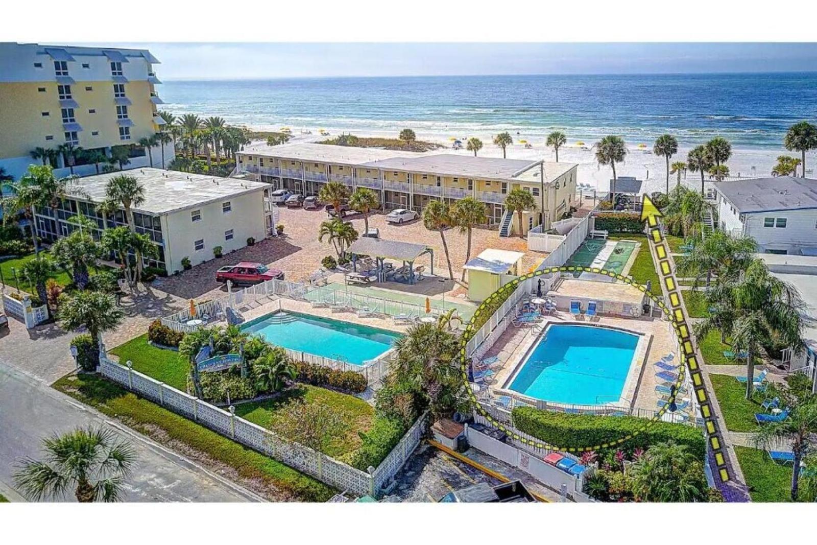Beachfront Getaway In Siesta Key Esterno foto